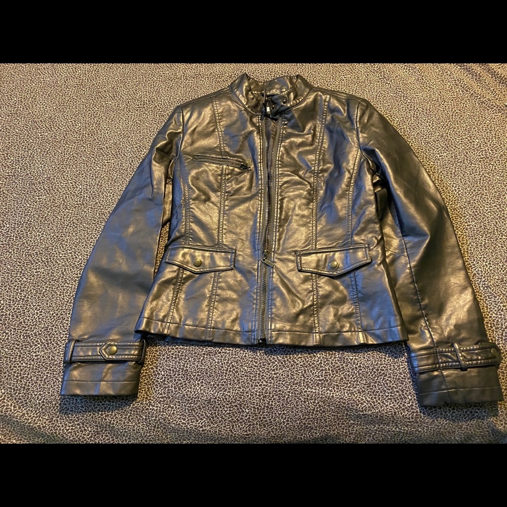 Dressbarn women’s jacket (S)